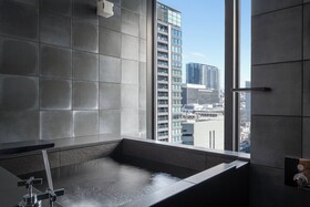 Four Seasons Hotel Osaka
