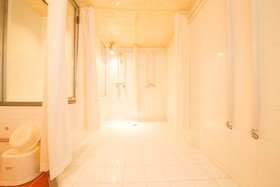 Hotel Candy Hall