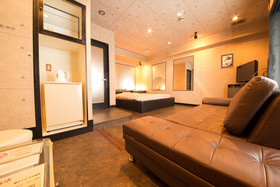 Hotel Candy Hall