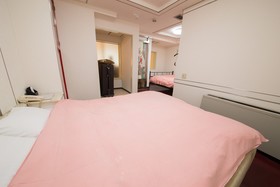 Hotel Candy Hall