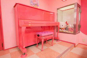 Hotel Candy Hall