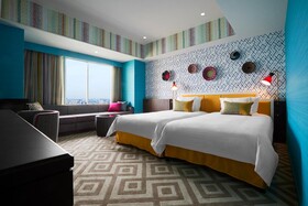 Hotel Universal Port