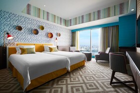 Hotel Universal Port