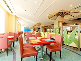 Hotel Universal Port