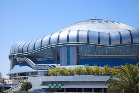 the b Namba-Kuromon