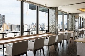 the b Namba-Kuromon