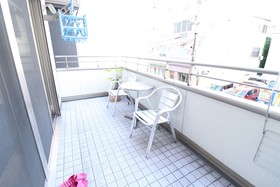 Ideal Namba House