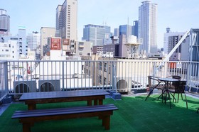 J-Hoppers Osaka Guesthouse