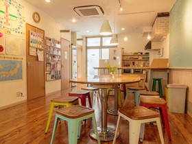 J-Hoppers Osaka Guesthouse