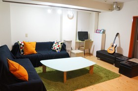 J-Hoppers Osaka Guesthouse