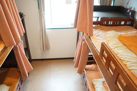 J-Hoppers Osaka Guesthouse