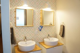 J-Hoppers Osaka Guesthouse