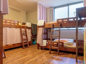 J-Hoppers Osaka Guesthouse
