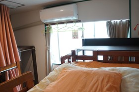 J-Hoppers Osaka Guesthouse