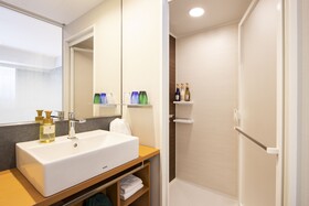 Karaksa Hotel Grande Shin-Osaka Tower