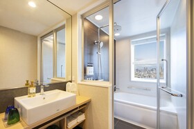 Karaksa Hotel Grande Shin-Osaka Tower