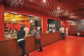 Khaosan World Namba