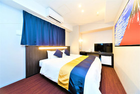 Kuromon Crystal Hotel