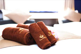 Kuromon Crystal Hotel