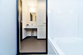 Kuromon Crystal Hotel
