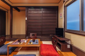 Local stay in Namba