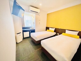 Nipponbashi Crystal Hotel