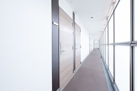 Nipponbashi Crystal Hotel