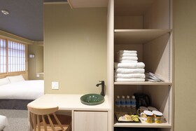 Ookini Hotels Osaka Castle Apartment