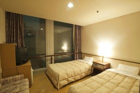 Osaka Castle Hotel