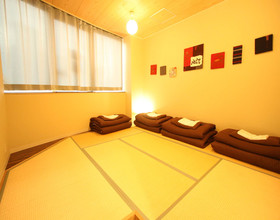 Osaka Guesthouse Nest - Hostel