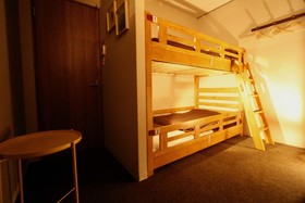 Osaka Guesthouse Nest - Hostel