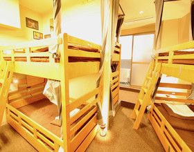 Osaka Guesthouse Nest - Hostel