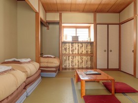 Osaka Hana Hostel