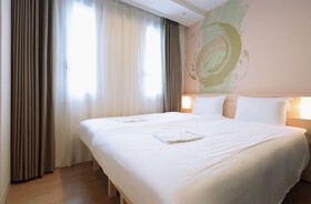 Park Central Sakura Hotel