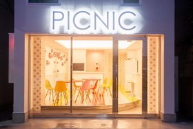 Picnic Hostel Osaka