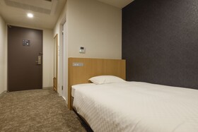 Plum Hotel