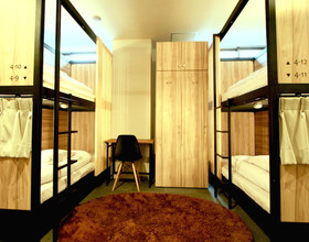 Namba Guesthouse Hive