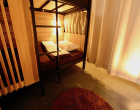 Namba Guesthouse Hive