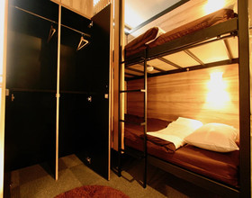 Namba Guesthouse Hive