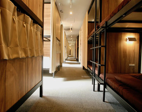 Namba Guesthouse Hive