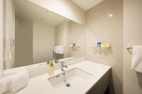 Quintessa Hotel Osaka Bay
