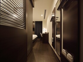Red Roof Inn & Suites Osaka Namba Nipponbashi