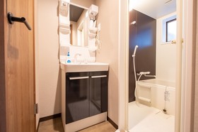 R Guest Residence Tsurumibashi