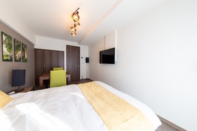 @RLiS_house Tsutenkaku