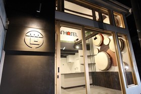 Sekai Hotel Tsuki