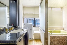 Shinsaibashi Qilv Apartments