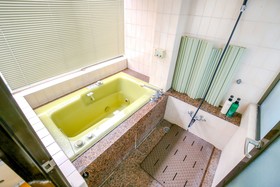 Shinsaibashi Qilv Apartments