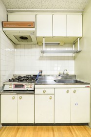 Shinsaibashi Qilv Apartments