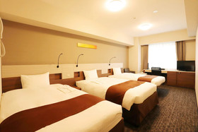 Smile Hotel Premium Osaka Hommachi