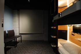 Tama Cabin Osaka Honmachi